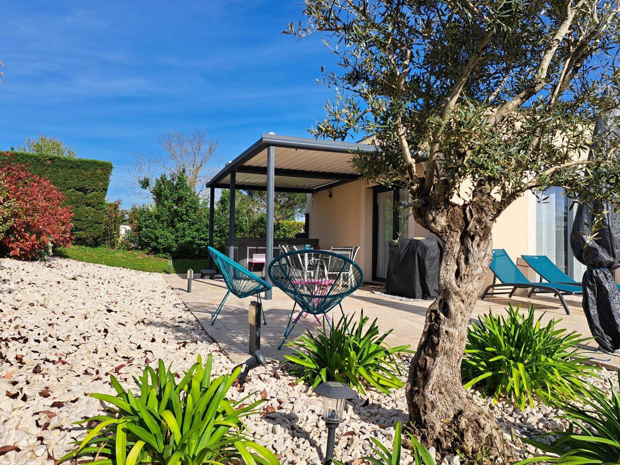 Villa Drome Jacuzzi La Maison D'A Cote Chatuzange-le-Goubet ภายนอก รูปภาพ